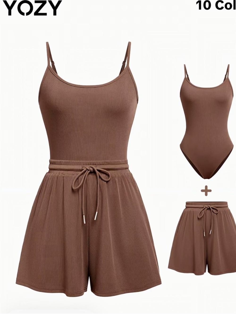 YOZY Women's Brown Ribbed Shorts Set